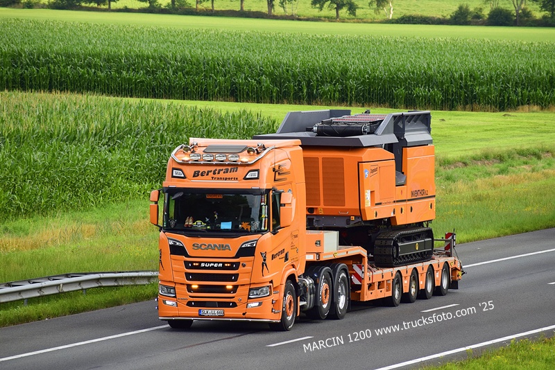 _DSC1055 BERTRAM TRANSPORTE-crop-SCANIA R660 V8 - INVENTHOR 6.2.JPG
