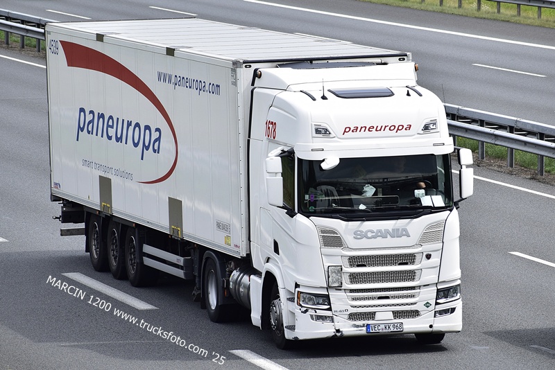 _DSC9103 PANEUROPA-crop-SCANIA R NG.JPG