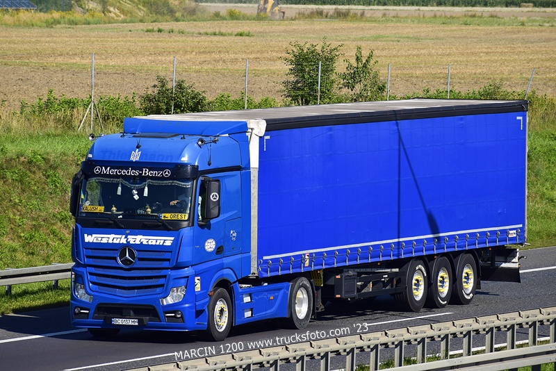 _DSC6511 WESTUKRTRANS-crop-ACTROS MP4.JPG
