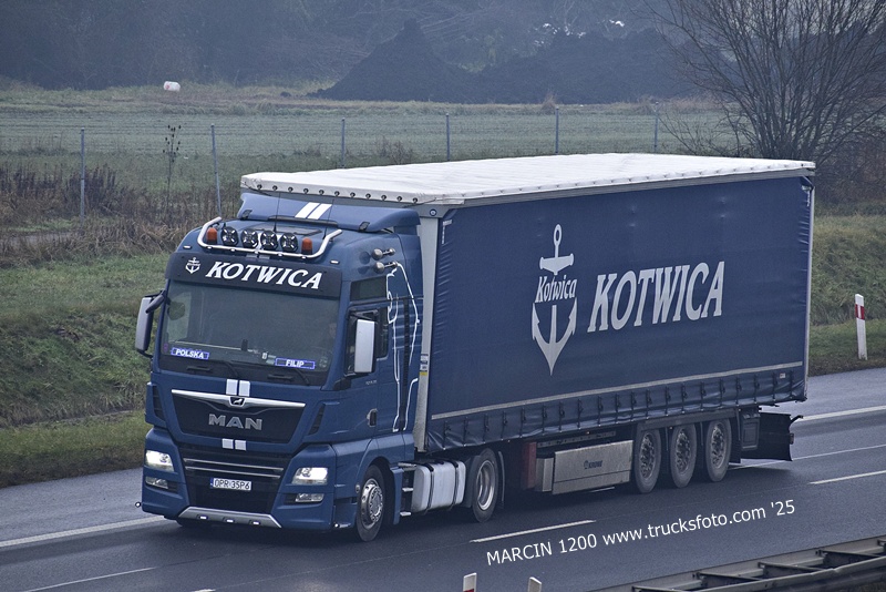 _DSC6453 KOTWICA-crop-MAN TGX.JPG
