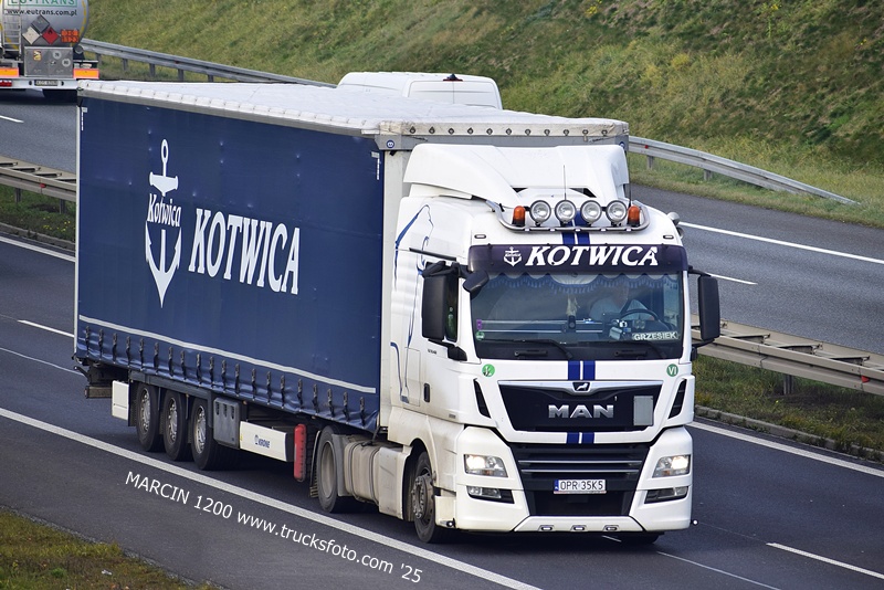 _DSC4298 KOTWICA-crop-MAN TGX.JPG