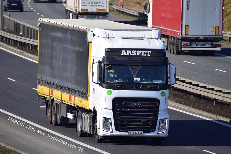 _DSC3162 ARSPET-crop-FORD F-MAX.JPG