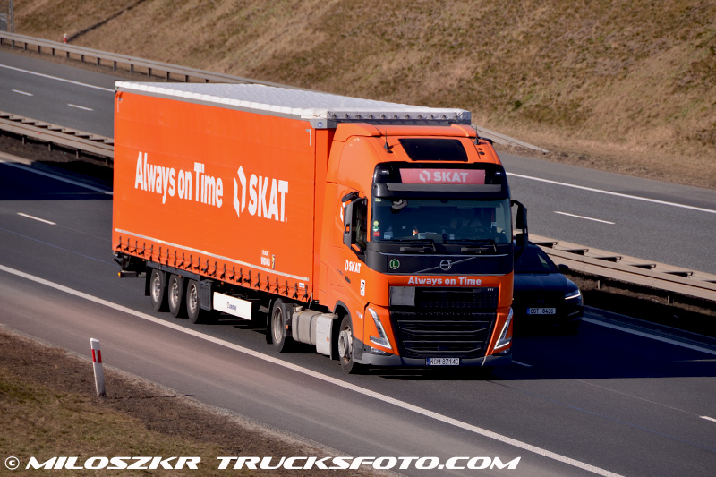 Volvo FH5_Skat_6495 (1).JPG