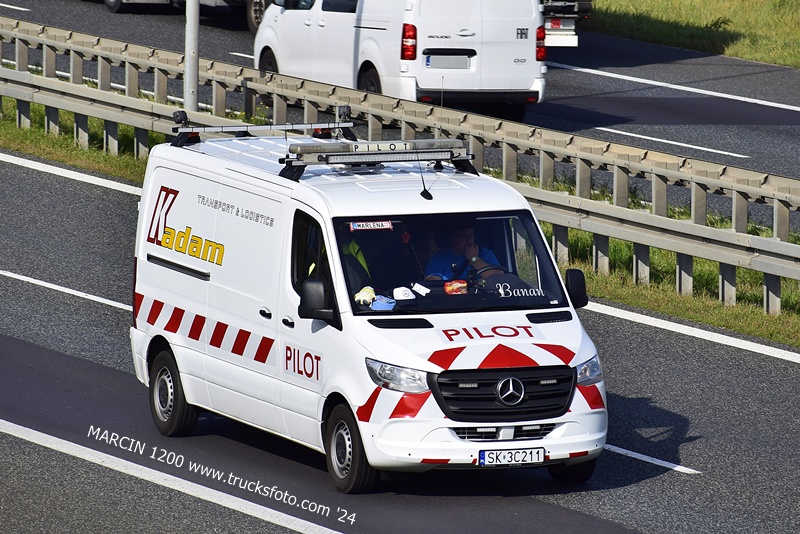 _DSC00011 (1873) KADAM-crop-MERCEDES-BENZ SPRINTER.JPG