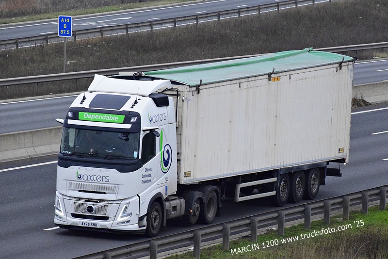 _DSC0147 BAXTERS-crop-VOLVO FH AERO.JPG