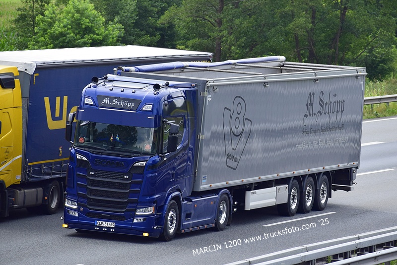 _DSC9000 M.SCHOPP-crop-SCANIA S V8- Schöpp Transporte.JPG