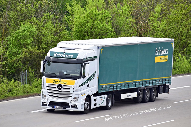 _DSC5549 BRINKERS-crop-ACTROS MP4.JPG