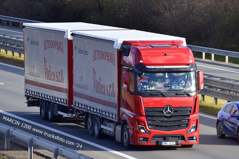 _DSC0424 AUTODOPRAVA VODICA-crop-ActrosL MP5.JPG