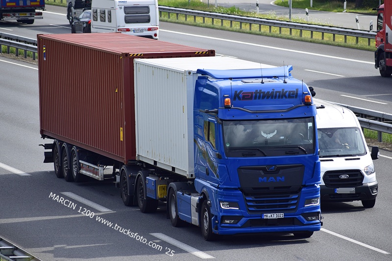 _DSC8783 KATTWINKEL-crop-MAN TGX II - 25,25m.JPG