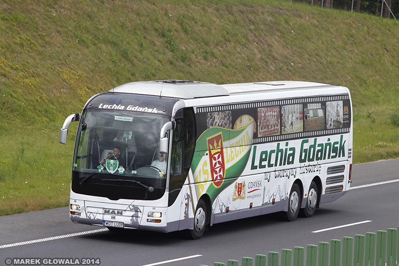 MAN Lions Coach Lechia Gdańsk.jpg