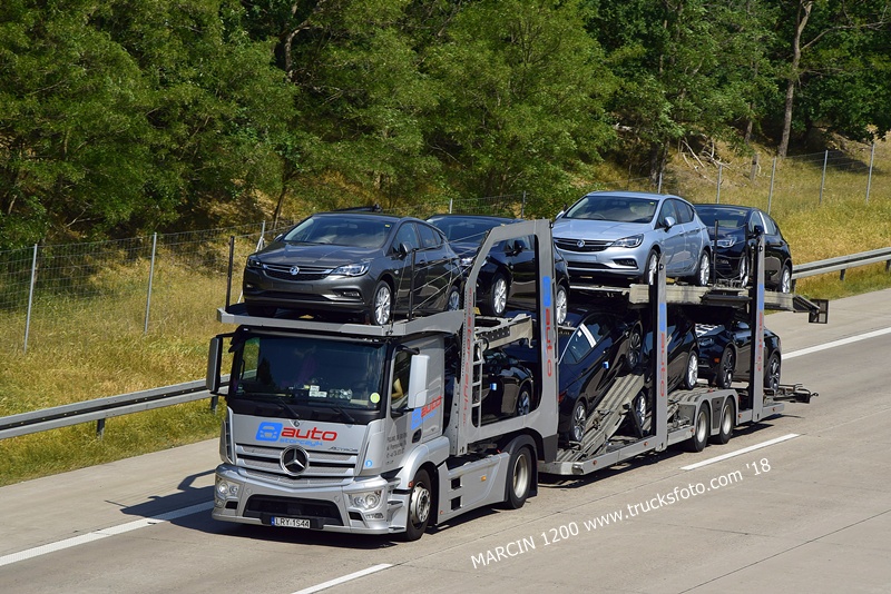 _DSC9620 Auto Storczyk-crop-ACTROS.JPG