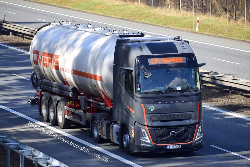 _DSC3271 OVERIS-crop-VOLVO FH AERO.JPG