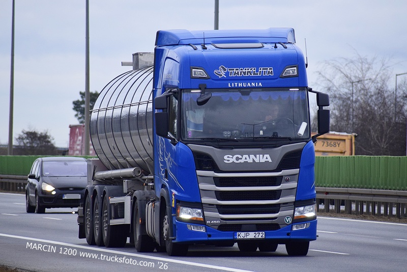_DSC1831 TANKLITA-crop-SCANIA R450 NG.JPG