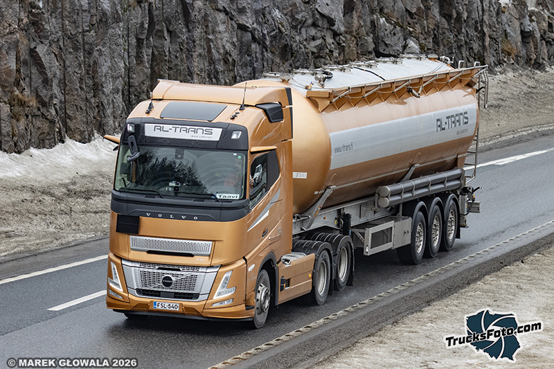 Volvo FH Aero - RL-Trans.jpg