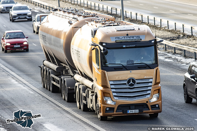 Mercedes-Benz Actros - RL-Trans.jpg