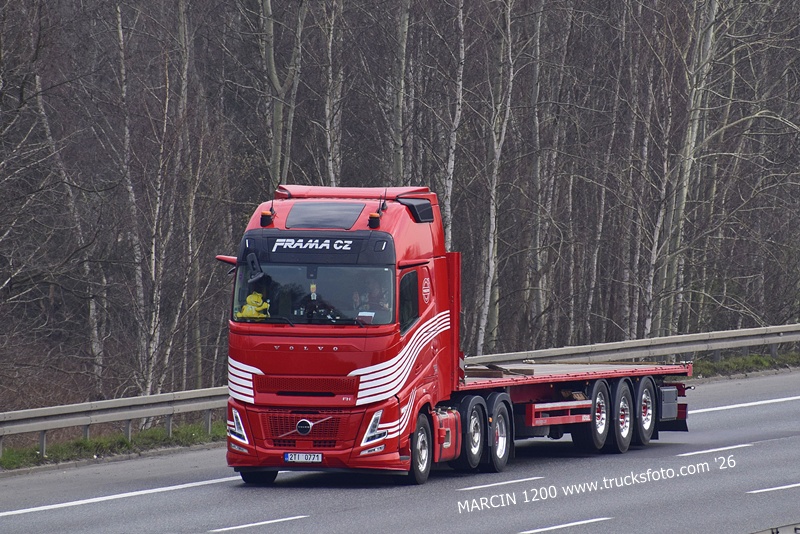 _DSC3718 FRAMA CZ-crop-VOLVO FH AERO.JPG