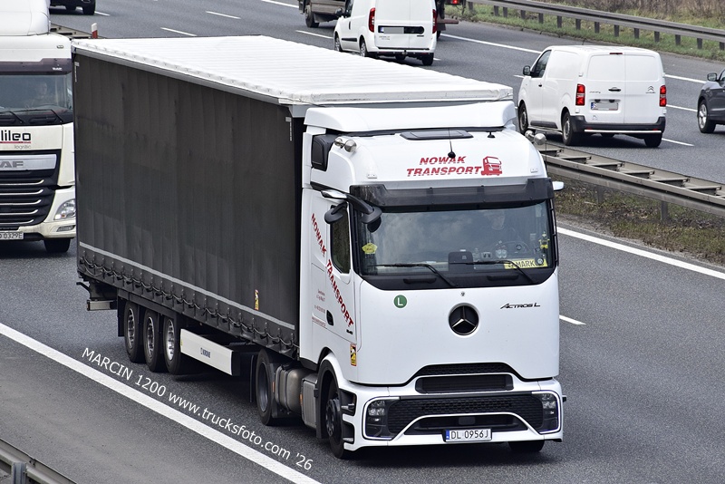 _DSC3772 NOWAK TRANSPORT-crop-ActrosL ProCabin - KRONE.JPG