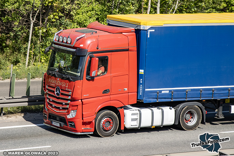 Mercedes-Benz Actros - Pawłowski.jpg
