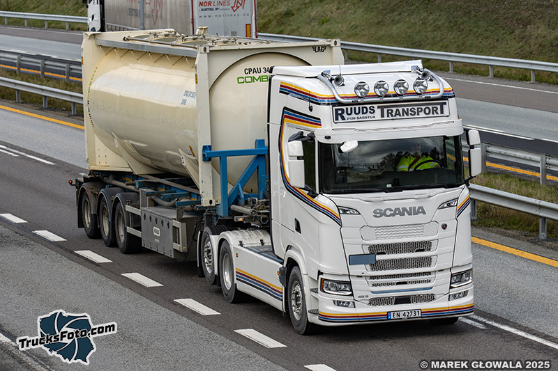 Scania 45S Ruuds.jpg