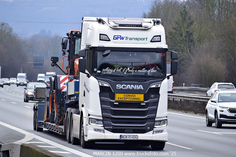 _DSC1261 GPW TRANSPORT-crop-SCANIA S660 V8.JPG