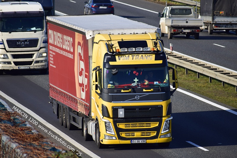 _DSC4037 VIM TRANS-crop-VOLVO FH4.JPG