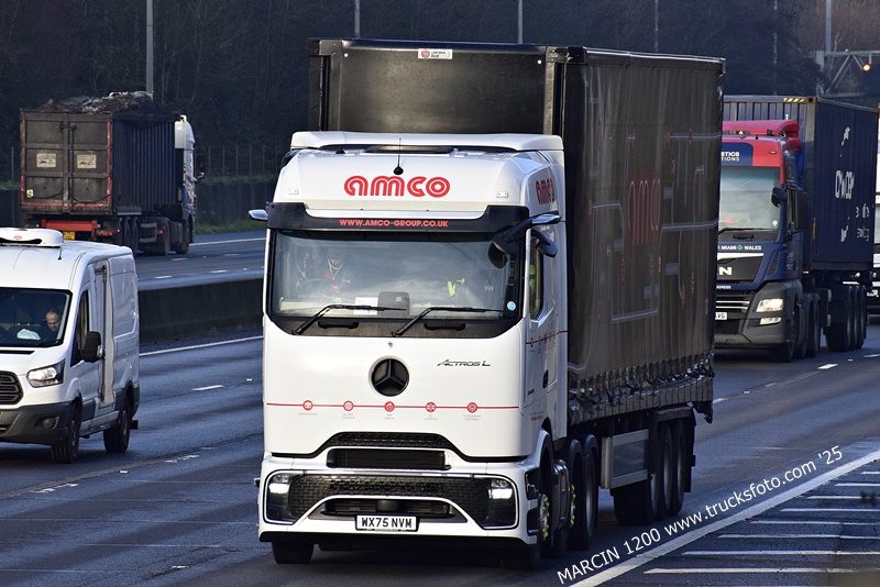 _DSC9489 AMCO-crop-ActrosL ProCabin.JPG