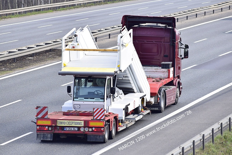 _DSC3837 MOŁDAWIA-crop-TLD.JPG