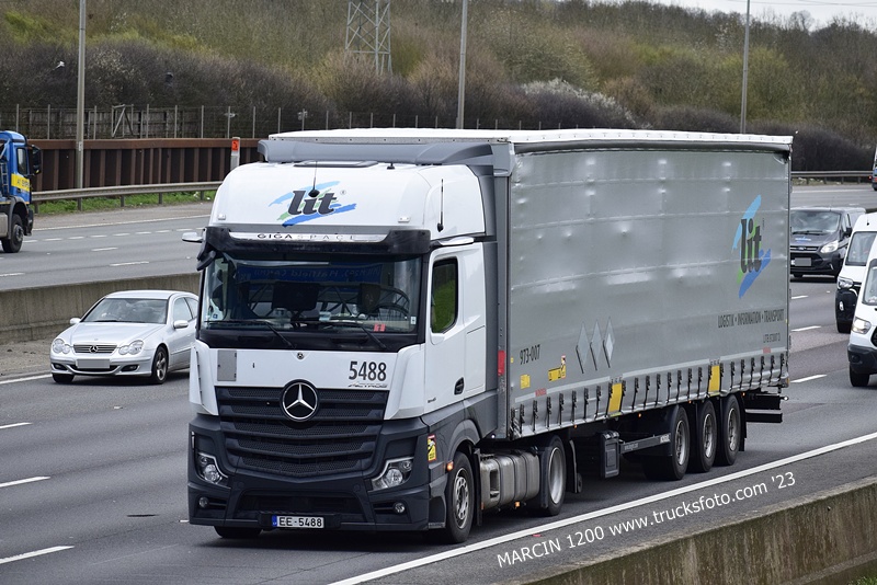 _DSC0856 LIT-crop-ACTROS MP5.JPG