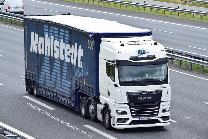 _DSC9436 LIT-crop-MAN TGX II.JPG