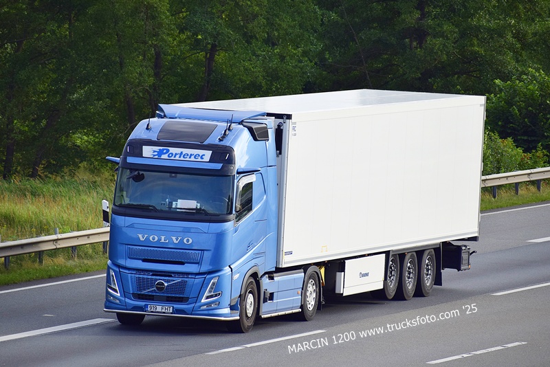 _DSC8141 PORTEREC-crop-VOLVO FH AERO.JPG