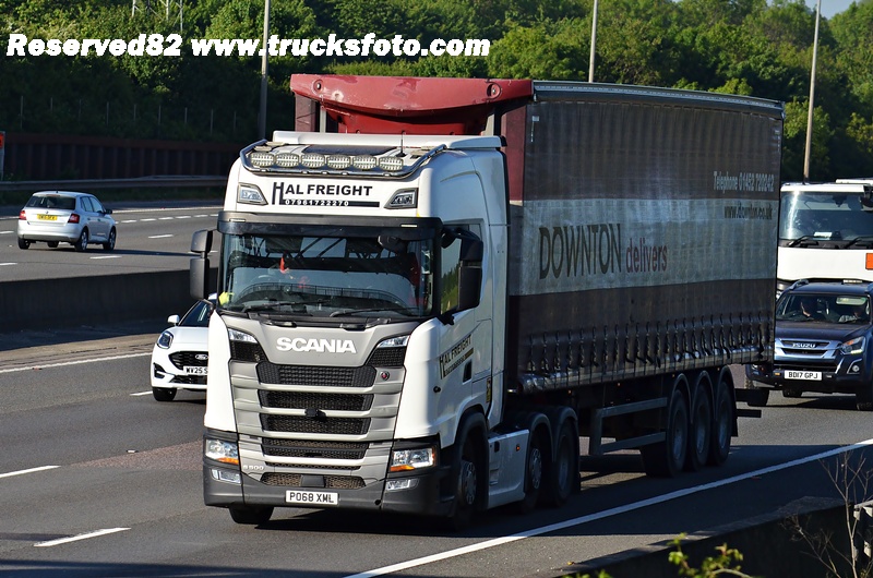 DSC_8812 Hal Freight.JPG