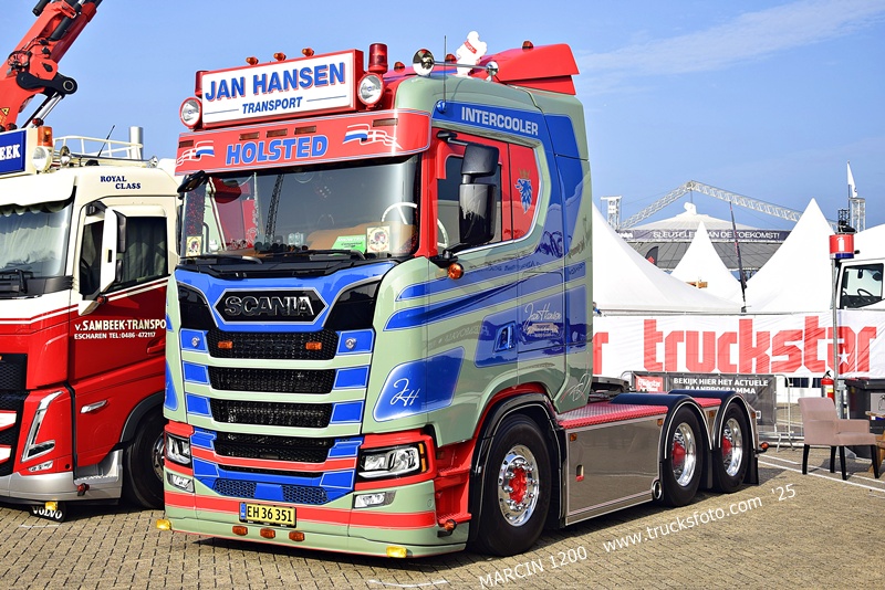 _DSC1268 JAN HANSEN-crop-SCANIA S.JPG