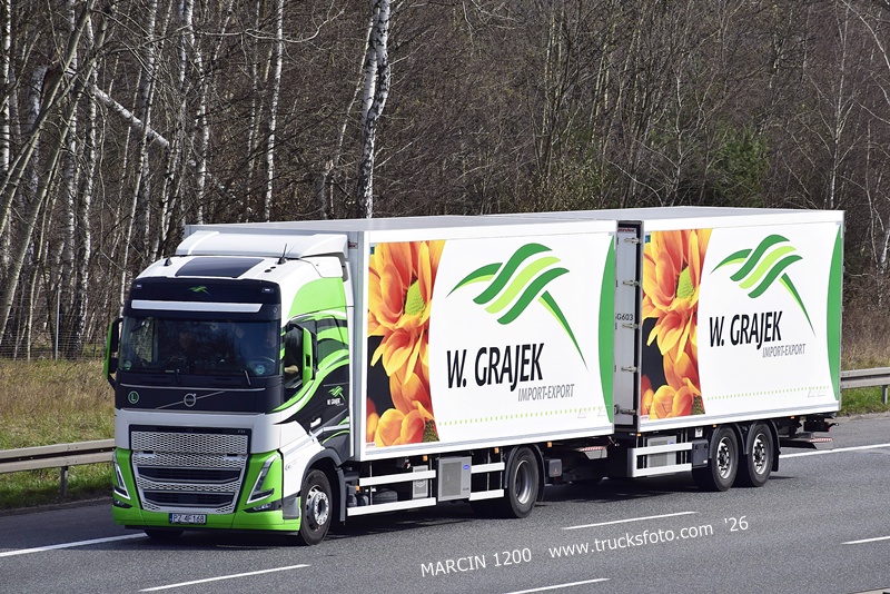 _DSC4263-crop- W.GRAJEK- VOLVO FH5.JPG