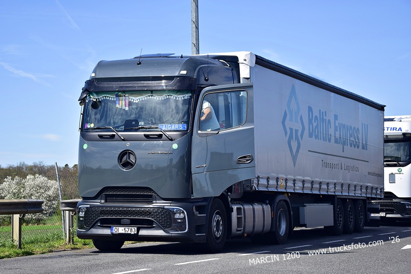 _DSC4445 BALTIC EXPRESS-crop-ActrosL ProCabin.JPG