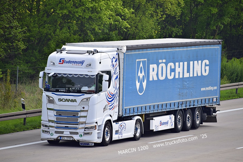 _DSC4431 STUDENOVSKY-crop-SCANIA S500.JPG