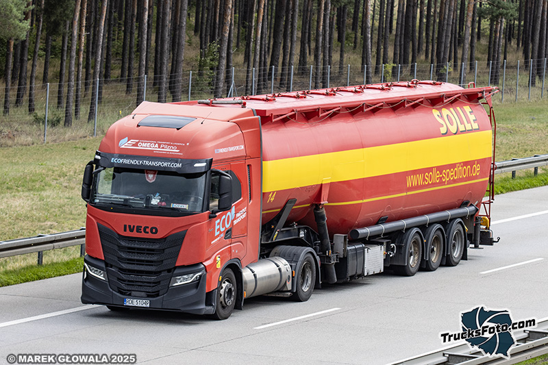 Iveco S-Way LNG - Omega Pilzno Solle.jpg