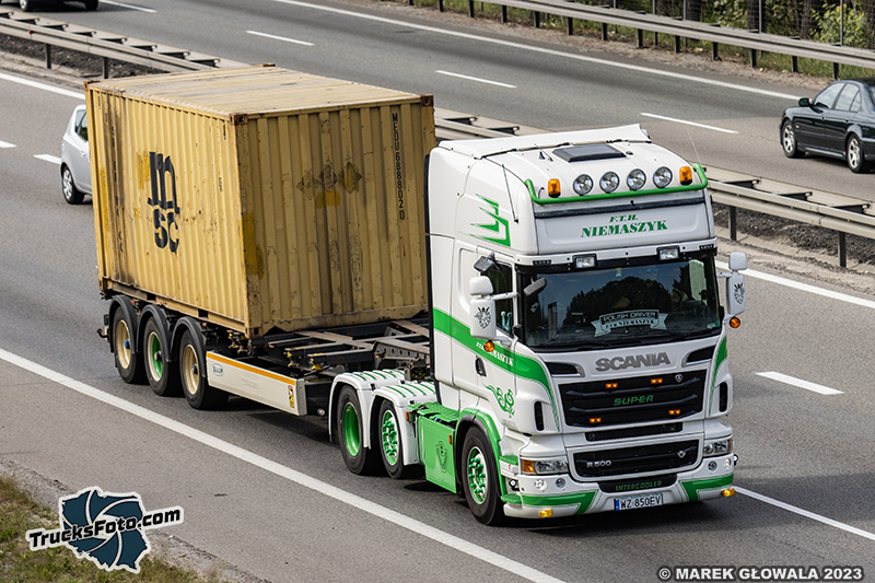 Scania R500 V8 - Niemaszyk.jpg