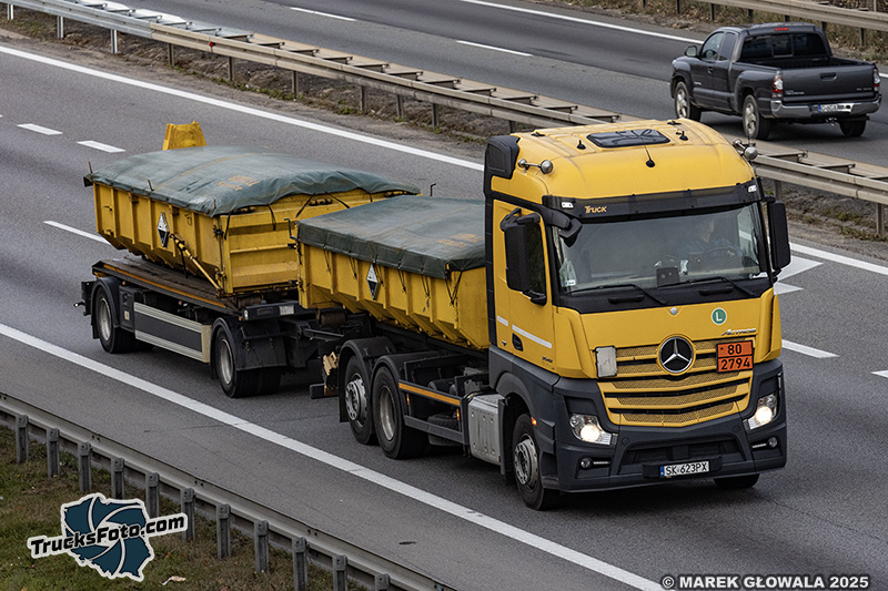 Mercedes Benz Actros adr  akumulatory.jpg