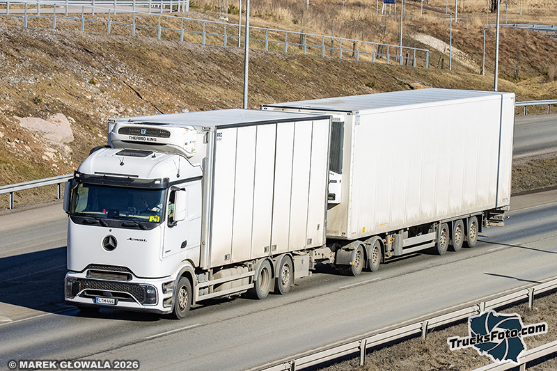MB Actros Procabin 2553.jpg