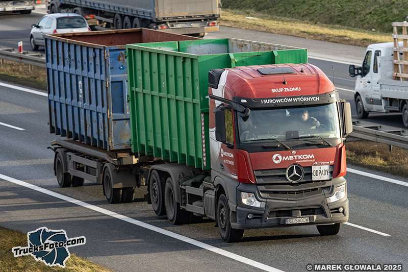 Mercedes-Benz Actros F - Metkom.jpg