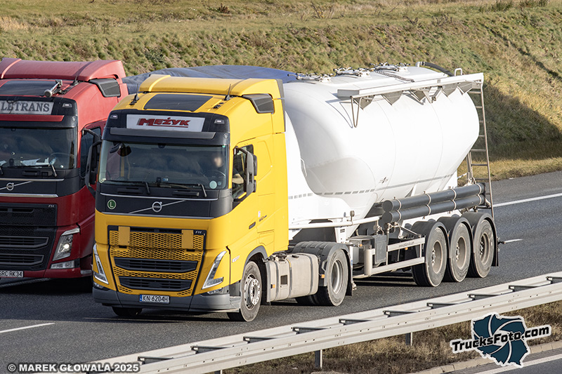 Volvo FH - Mężyk.jpg