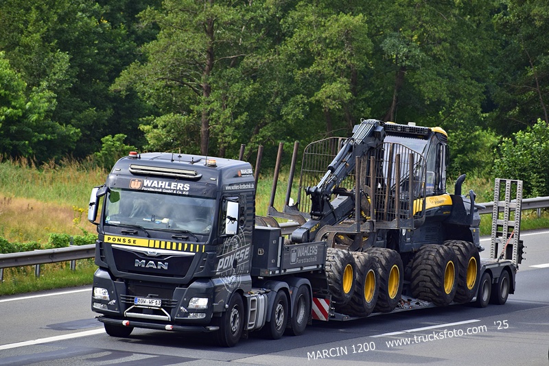 _DSC8757 WAHLERS-crop-MAN.JPG