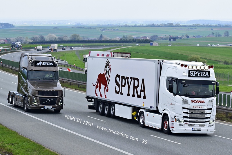 _DSC7238-crop-SPYRA-VOLVO VT5 AERO - SCANIA S560.JPG