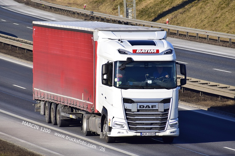 _DSC1058 BATIM-crop-DAF.JPG