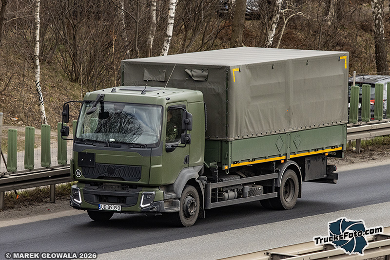 Volvo FL - Demarko SL.jpg